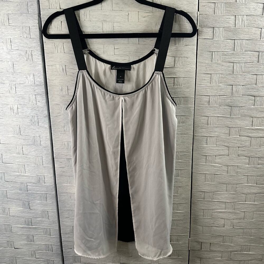 Lane Bryant black-and-white sleeveless, blouse  lightweight, feminine, plus size